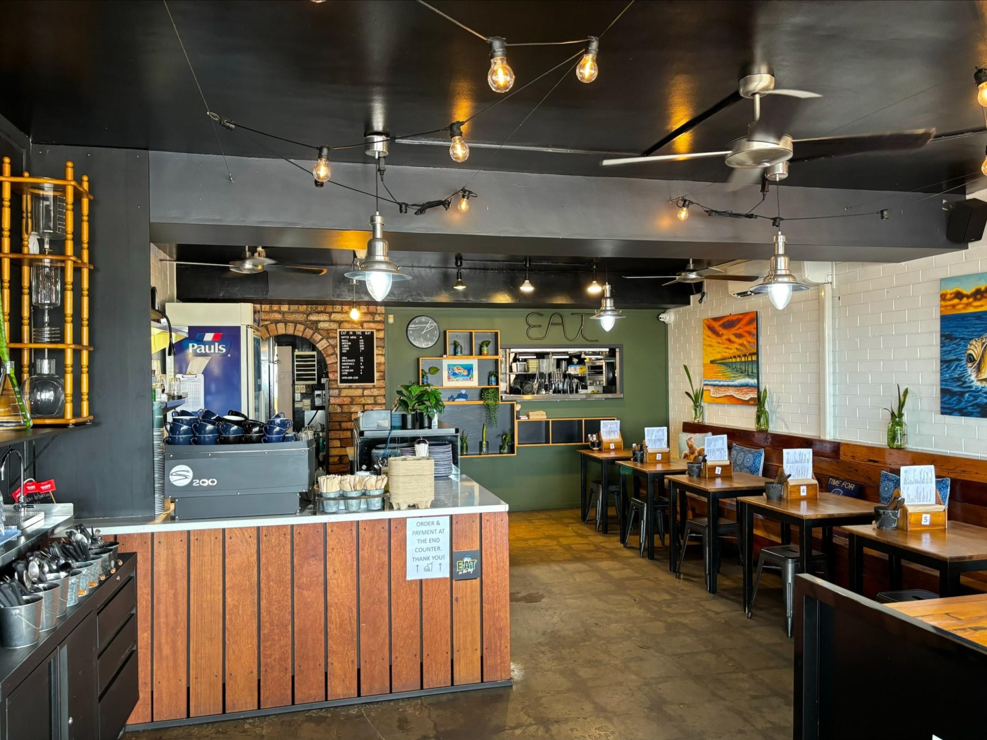 Hervey Bay Esplanade Café dine in or takeaway. Fraser Coast, Hervey Bay ID Eat