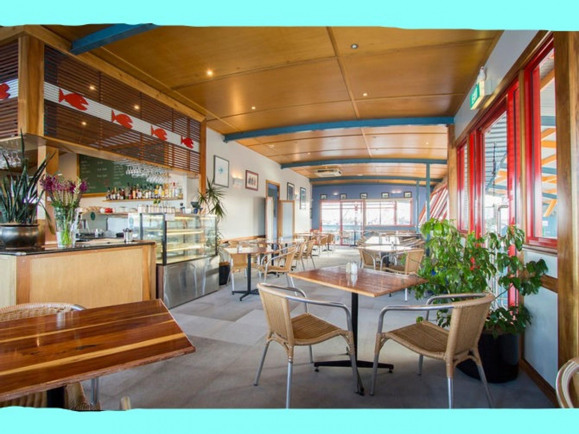 Floating seafood restaurant & cafe. Freehold & 2 businesses., Lakes