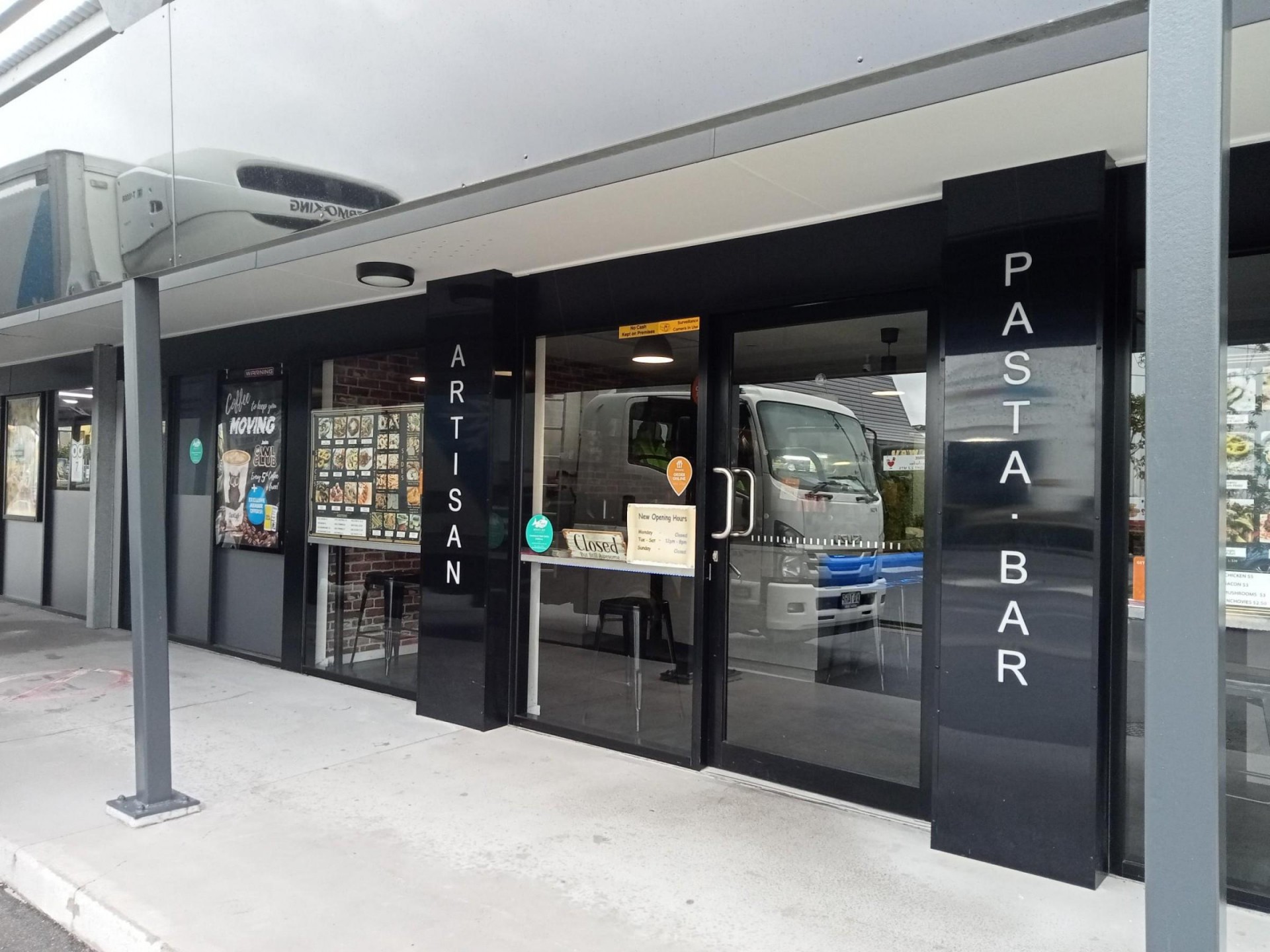 Dine in or takeaway, great setup fresh pasta bar with massive price