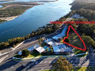 Easy to manage. 40 room Motel, freehold and business.