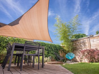 Manufacturing/Retail Canvas & Aluminium Products